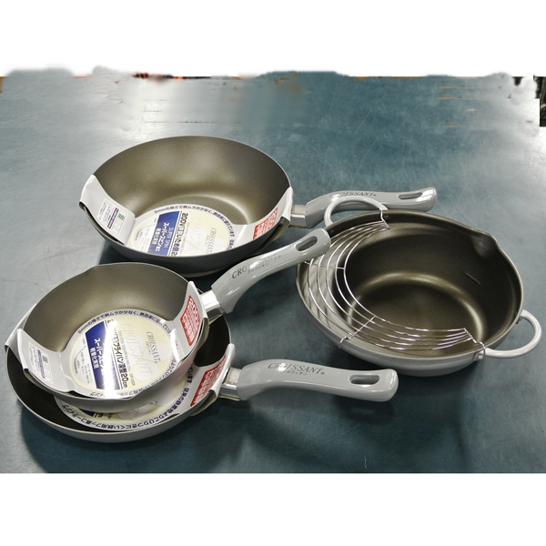 未使用フライパン４点セット クロワッサン 200V 電磁調理器対応