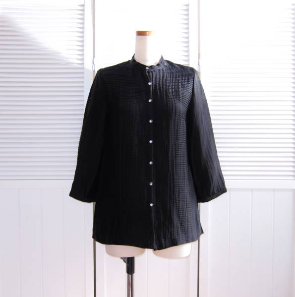 DRESSTERIOR マンダリン カラー ブラウス クリスタル風ボタン