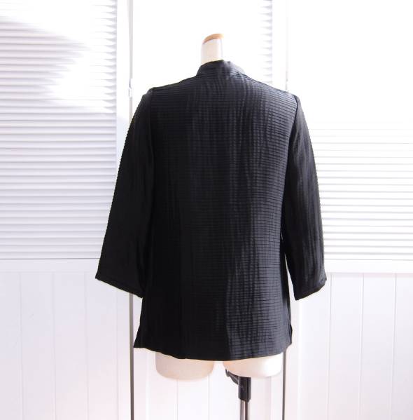 DRESSTERIOR マンダリン カラー ブラウス クリスタル風ボタン