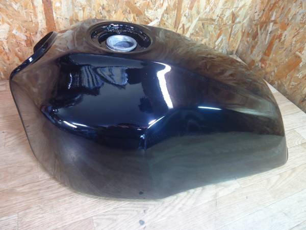 ♪ＺＲＸ４００：２型★ガソリンタンク良品で美綺麗♪