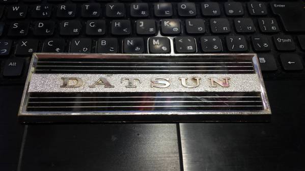DATSUN　エンブレム　当時物