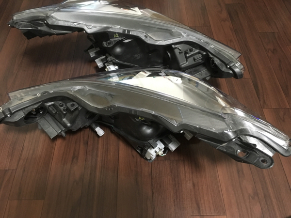 ZVW40/41 プリウスα 純正 後期 LED ヘッドライト 左右セット