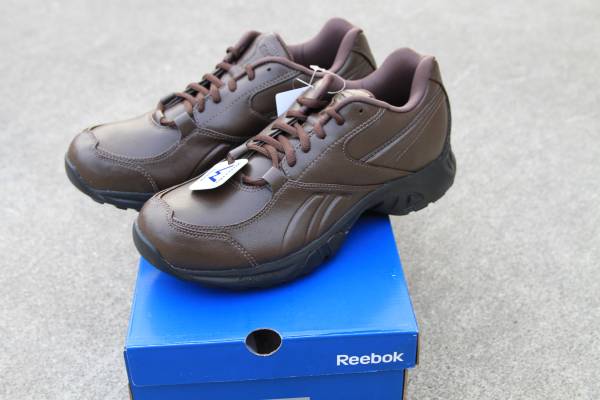 未使用リーボック　レインウォーカーSSワイド J15678茶 27.0㎝