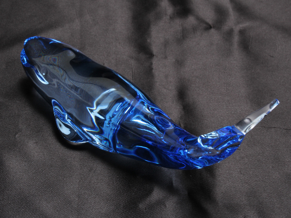 Baccarat　バカラ　クジラ　置物　クリスタルガラス　ブルー系　インテリア 美品 バカラ クリスタル ペーパーウェイト クジラ ブルー 箱付き