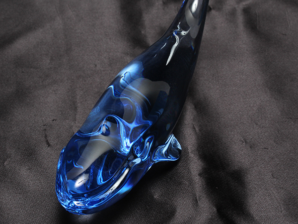 Baccarat　バカラ　クジラ　置物　クリスタルガラス　ブルー系　インテリア 美品 バカラ クリスタル ペーパーウェイト クジラ ブルー 箱付き