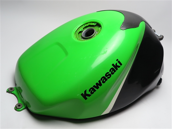 ♪ZX-7R/ZX7R 純正 ガソリンタンク (K0530A16)補修ベース Fuel Gas