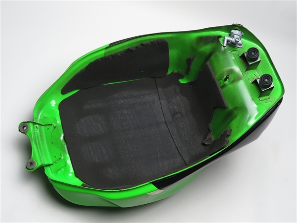 ♪ZX-7R/ZX7R 純正 ガソリンタンク (K0530A16)補修ベース Fuel Gas