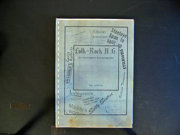 ♫ 洋書！【1990年英国フォークロックの森】自費出版貴重本