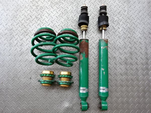 テイン C25 セレナ 車高調用 リア ショック アジャスター バネ 日産用 売買されたオークション情報 Yahooの商品情報をアーカイブ公開 オークファン Aucfan Com