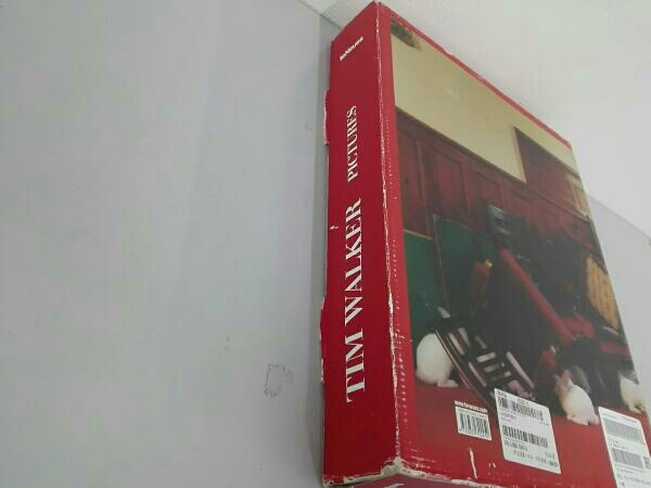 TIM WALKER PICTURES 洋書