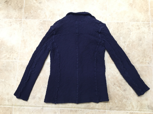 美品 me イッセイミヤケ 伸縮 シワ加工 ジャケット ネイビー Issey