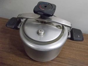 マツタカ 圧力鍋のYahoo!オークション(旧ヤフオク!)の相場・価格を見る 