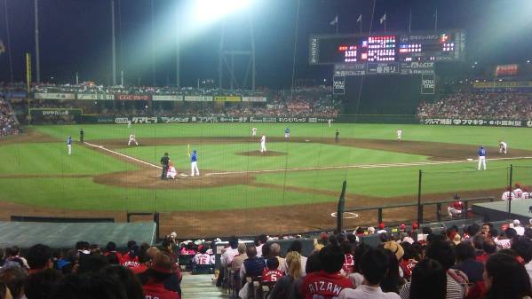 7/18(月)　広島カープVS中日　SS指定席1塁側　通路側ペア