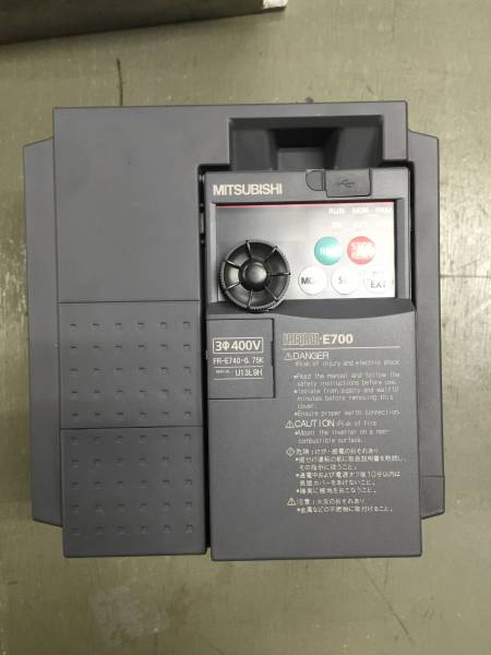 三菱　インバーター　400V　FR-E740-0.75K