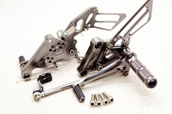 7ポジション(9①ＣＢ１３００ＳＦバックステップ０３～チタン*3M