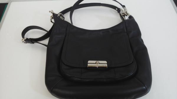 コーチ　レザー　ショルダーバッグ　2WAY　黒