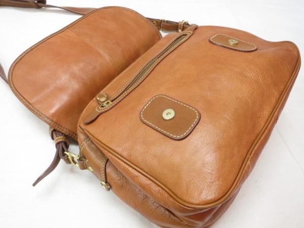 人気■日本製 フィセル レザー ショルダーバッグ ポケット多数