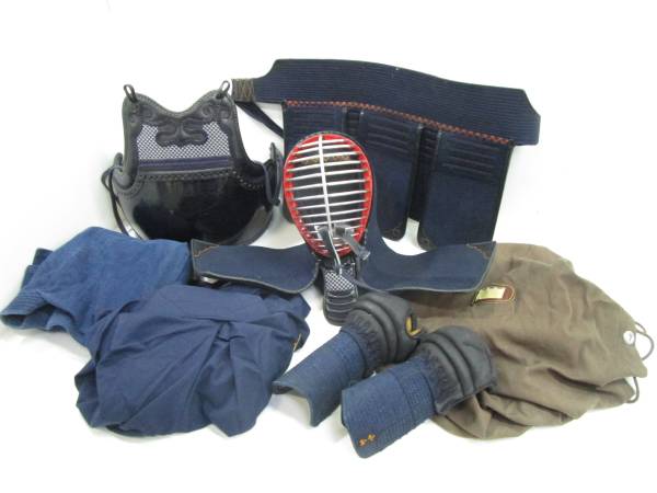 剣道防具7点セット 面/胴/小手/垂れ/防具袋/胴着 中高生用●