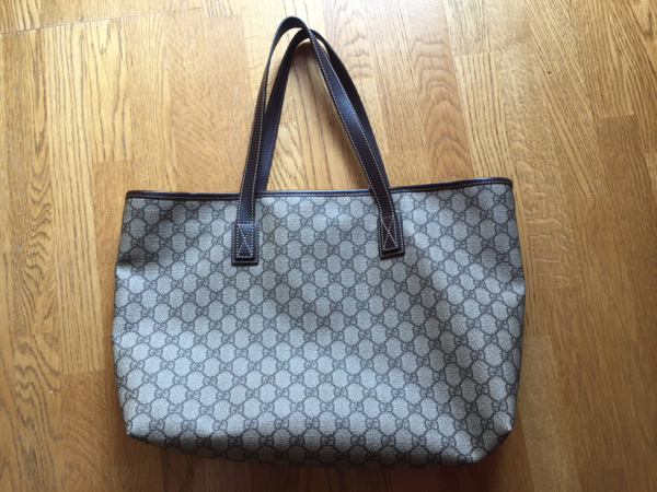 美品✨GUCCI トートバッグ　PVC GG柄　正規品 GUCCI☆GG柄PVCトートバック美品激安！ベージュ伊勢丹購入