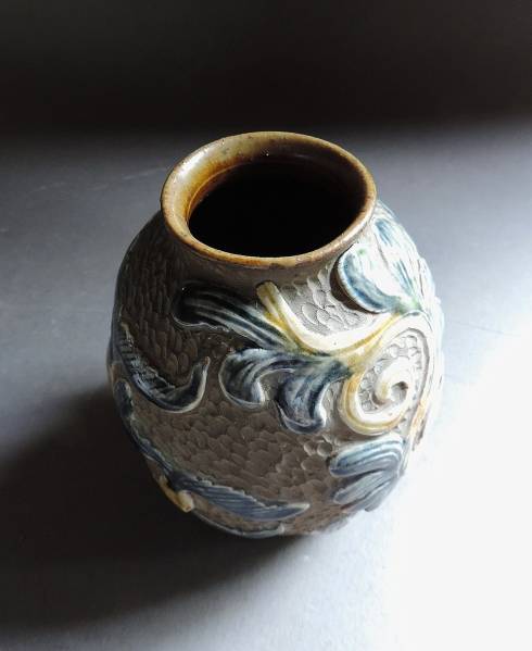 琉球古典焼 壺屋焼 エジプト文 掻き落とし壺 約24cm 大正〜昭和初期 民藝 琉球古典焼 壺屋焼 掻き落とし壺 民藝 大正〜昭和初期 約24cm エジプト