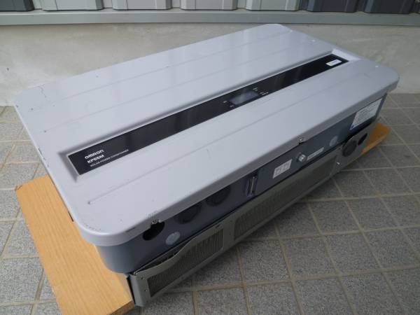 □オムロン パワコン KP55M-J4-A パワーコンディショナ 2016年製 太陽