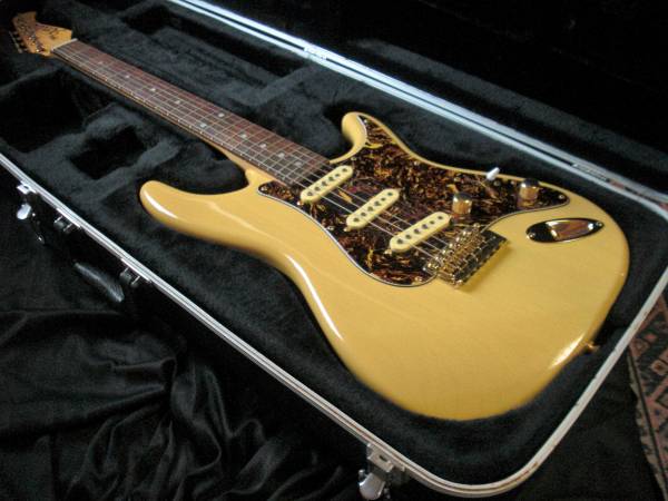 フェンダージャパンジャガー Sシリアル fender japan jaguar