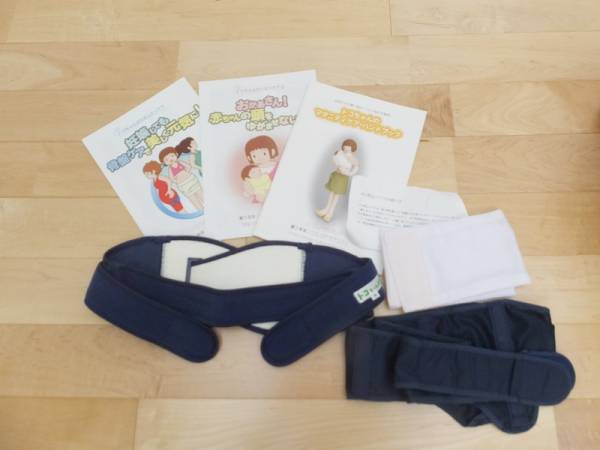 中古★トコちゃんベルト２(M)妊婦帯ズレ防止パーツ説明書付