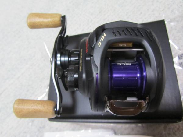 【超美品】ダイワ 16 ジリオン TW HLC 1514SHL 左　使用1回