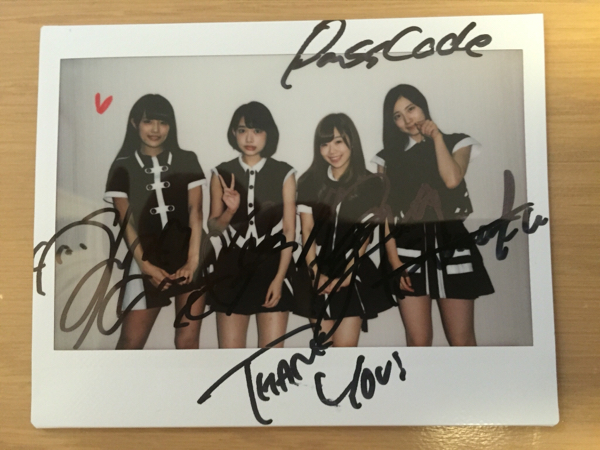 PassCodeメンバー全員直筆サイン入りチェキ3 2⁄24PassCode 【公式通販】