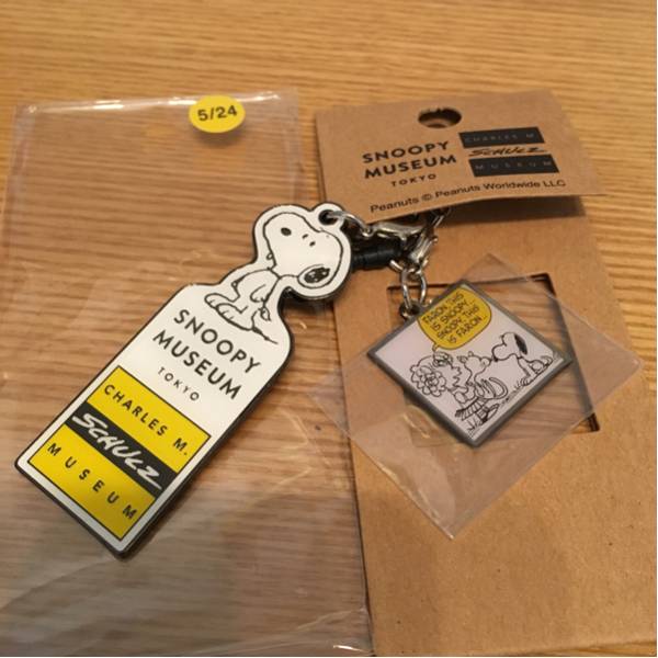 スヌーピーミュージアム 限定 365日ストラップ 5 24スマホ 対応 スヌーピー 売買されたオークション情報 Yahooの商品情報をアーカイブ公開 オークファン Aucfan Com