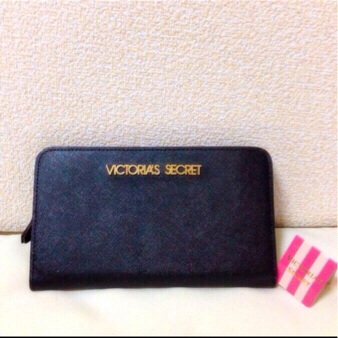 victoria's secret レザー 長財布 ブラック