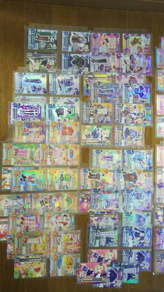 アイカツカード フューチャリングガール まとめ売り 31枚セット 送料無料☆旧アイカツカード大量まとめ+マスコットやスリーブ等