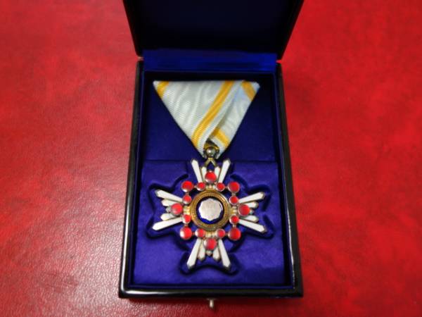 勲五等瑞宝章 美品 勲章 瑞宝双光章 旧制度下 共