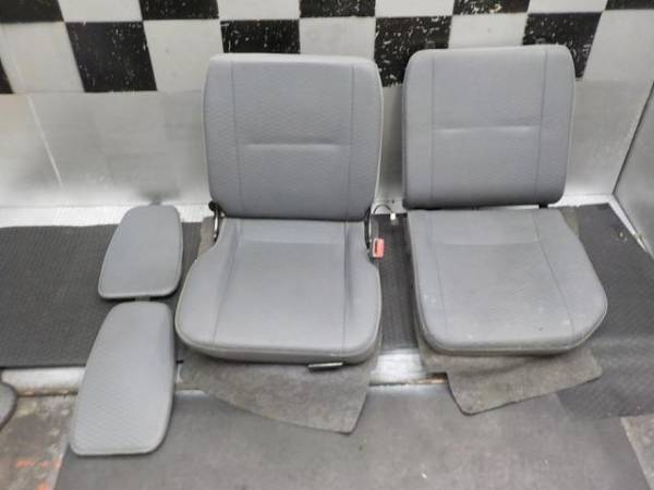 ■ミニキャブ●左右フロントシート□U61T(18206/P7