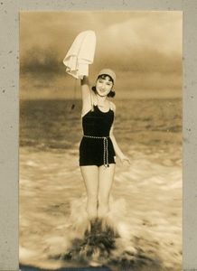 戦前ブロマイドのYahoo!オークション(旧ヤフオク!)の相場・価格を見る