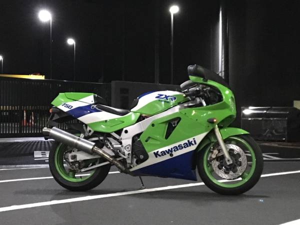 ZXR750 | Kawasaki ミュージアム モトコ レーサー ネイキッド H1 - 0