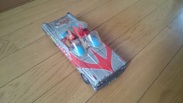 仮面ライダーアマゾン号 ブリキ自動車
