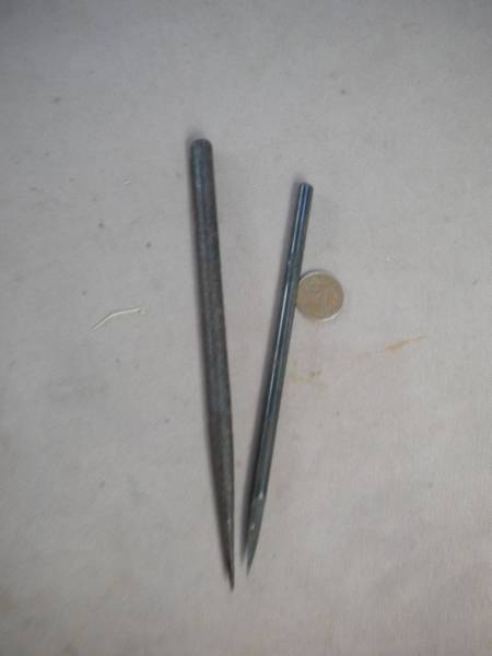 手裏剣　江戸と平成のもの。