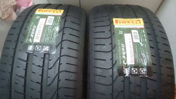 未使用2本255/35R20 ピレリＰゼロ