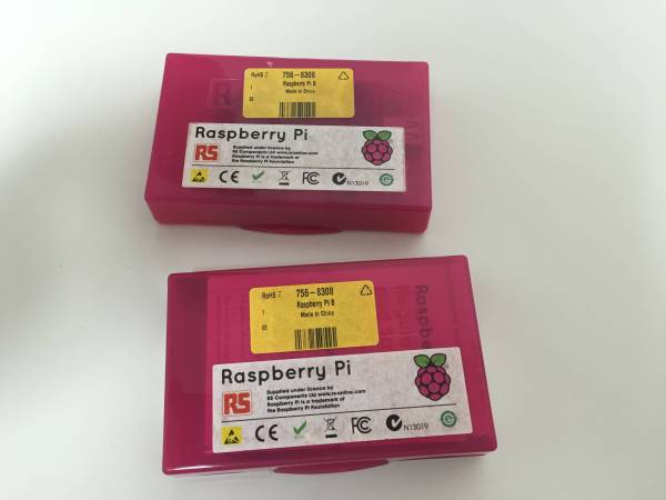 Raspberry Pi 1 Model B 2個