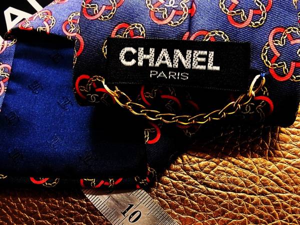№N0845状態並【CHANEL】シャネル【CC総ロゴ】ネクタイ シャネル | CHANEL キラキラ華やか☆CHANELCCロゴ N°5」に込められた願い エディション