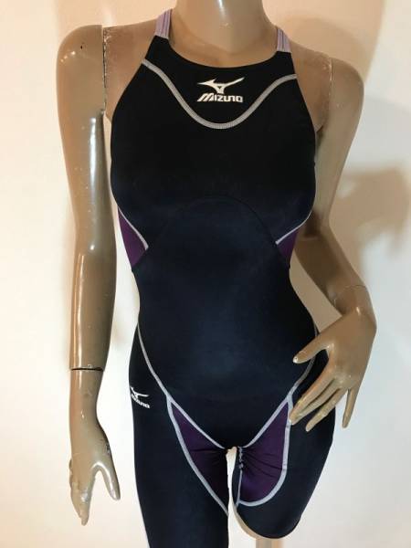 ミズノ女子競泳水着Lアクセルスーツマイティラインうろこ光沢黒 L