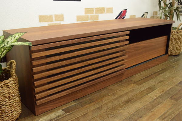 F1003B北欧調ウォールナット材ローボード展示品アウトレット1円