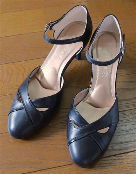 【送料無料】aravon アラヴォン 23.5cm 黒 ブラック パンプス