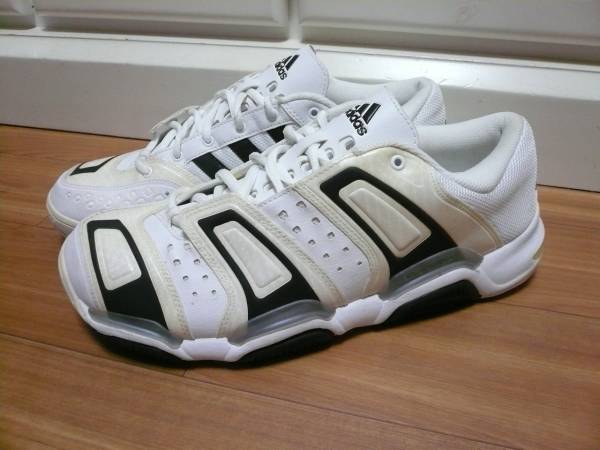 アディダス adidas スタビル ハンドボール adidas - 世界限定1000足