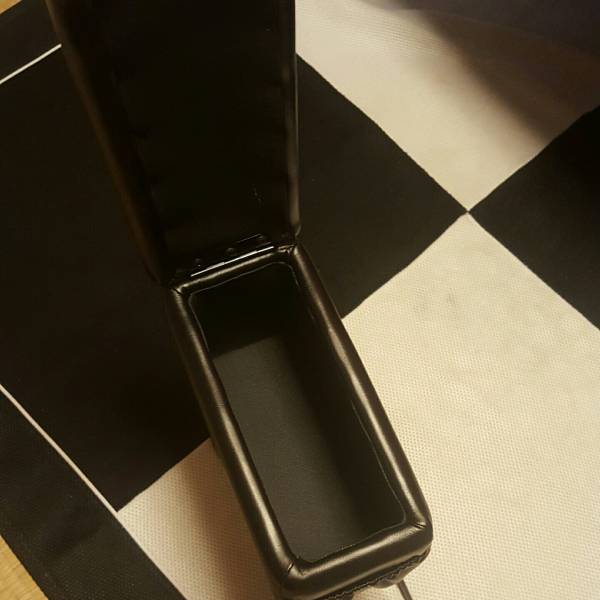 軽四普通車汎用アームレスト_3