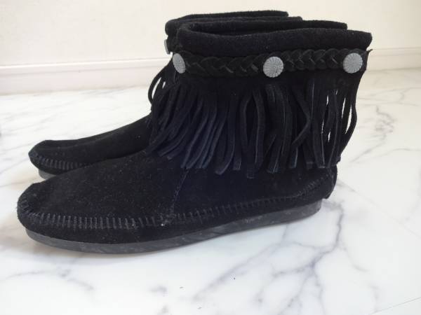 美品◆MINNETONKA ミネトンカ フリンジモカシンショートブーツ 7