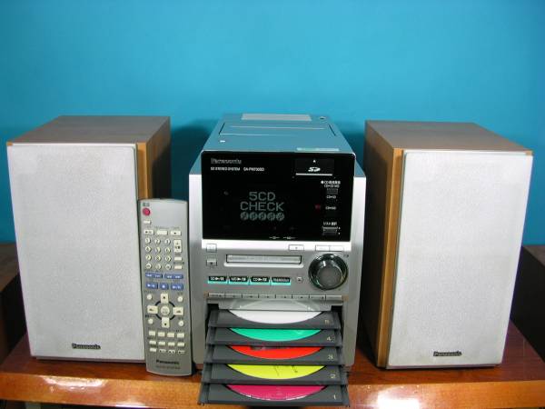 大人気，お得 即決Panasonic5CD・SD・MDコンポSC-PM730SD完動