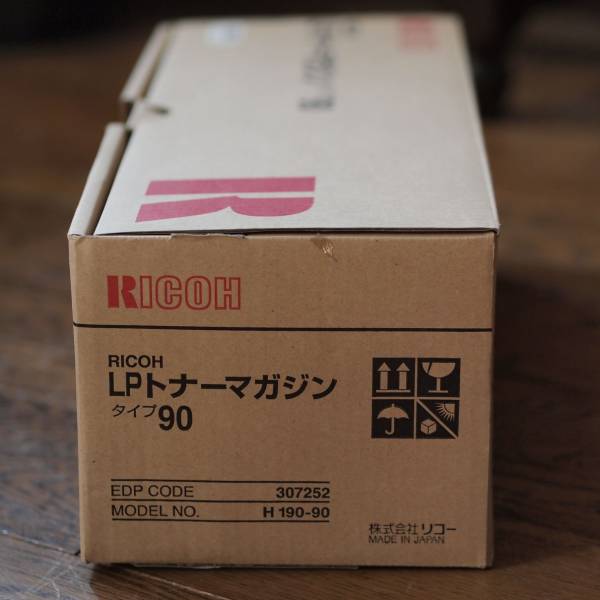 爆買い，100%新品 RICOH リコーの LPトナーマガジンタイプ90(リコー)｜売買されたオークション情報、yahooの商品情報をアーカイブ公開 - オークファン トナー