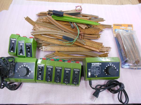 ★ジャンク　TOMIX 5001PowerUnit×2個/5002×8個/レール多数